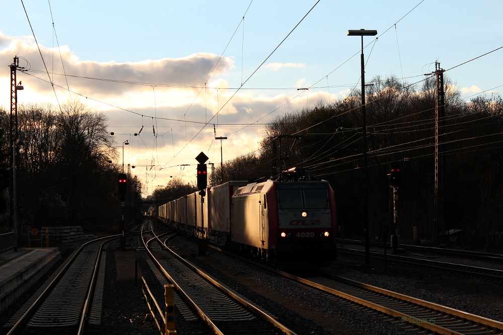 Am 10.01.2014 durchfuhr CFL 4020 mit ihrem  MARS -Zug Günzburg