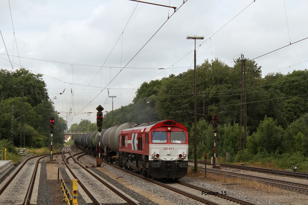 HGK DE 671 am 07.07.2014 bei der Durchfahrt in Günzburg.