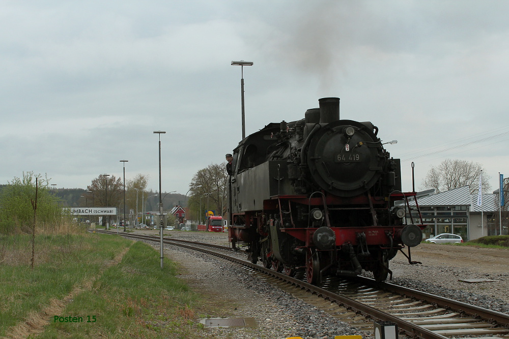 Im Rahmen einer privaten Kleingruppenveranstaltung kam am 17.04.2015 mehrmals 64 419 mit einen Museums GmP auf der Mittelschwabenbahn zum Einsatz!
Bahnhof Krumbach