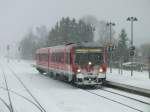 628 446 im Schneegestber am 15.02.2012 in Mindelheim.